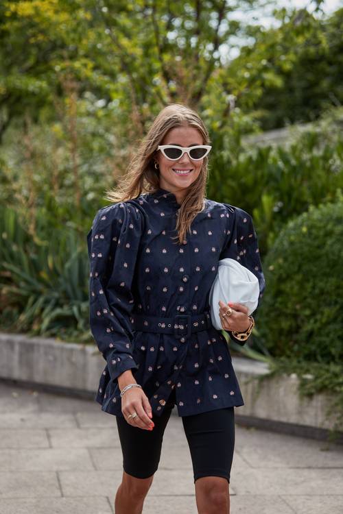 copenhagen-fashion-week-street-style-spring-2020-281696-1565130722513-image.500x0c