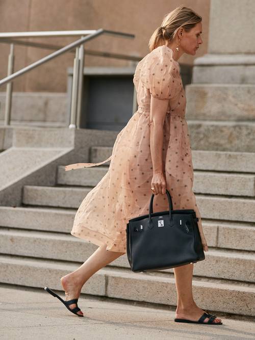 copenhagen-fashion-week-street-style-spring-2020-281722-1565261858069-image.500x0c