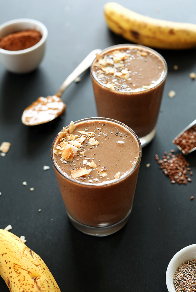 Chocolate-Coconut-Chia-Recovery-Drink-Perfect-for-recovering-after-intense-workouts-vegan-glutenfree1