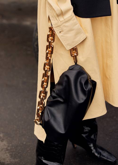 paris-fashion-week-street-style-february-2020-285879-1583168740291-image.500x0c