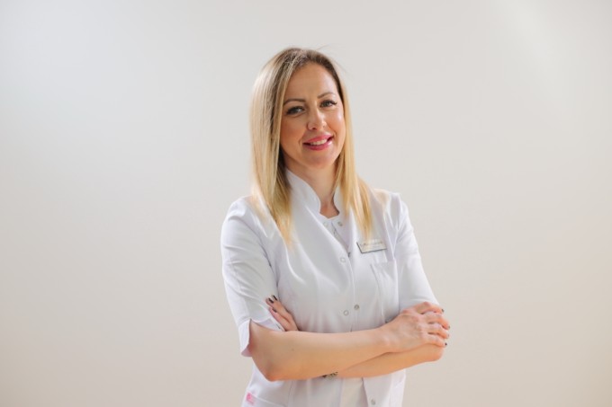 1dr milena stanojevic hairclinic beograd (1)