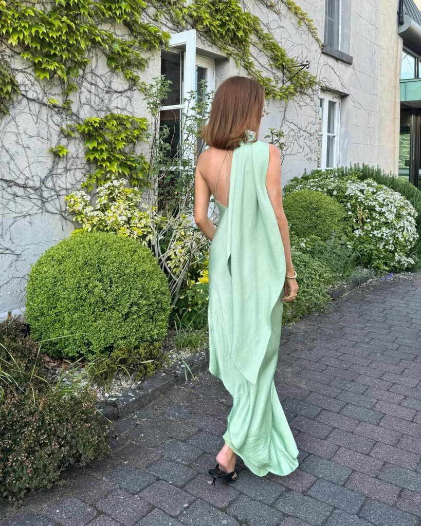 Zara haljine od satena