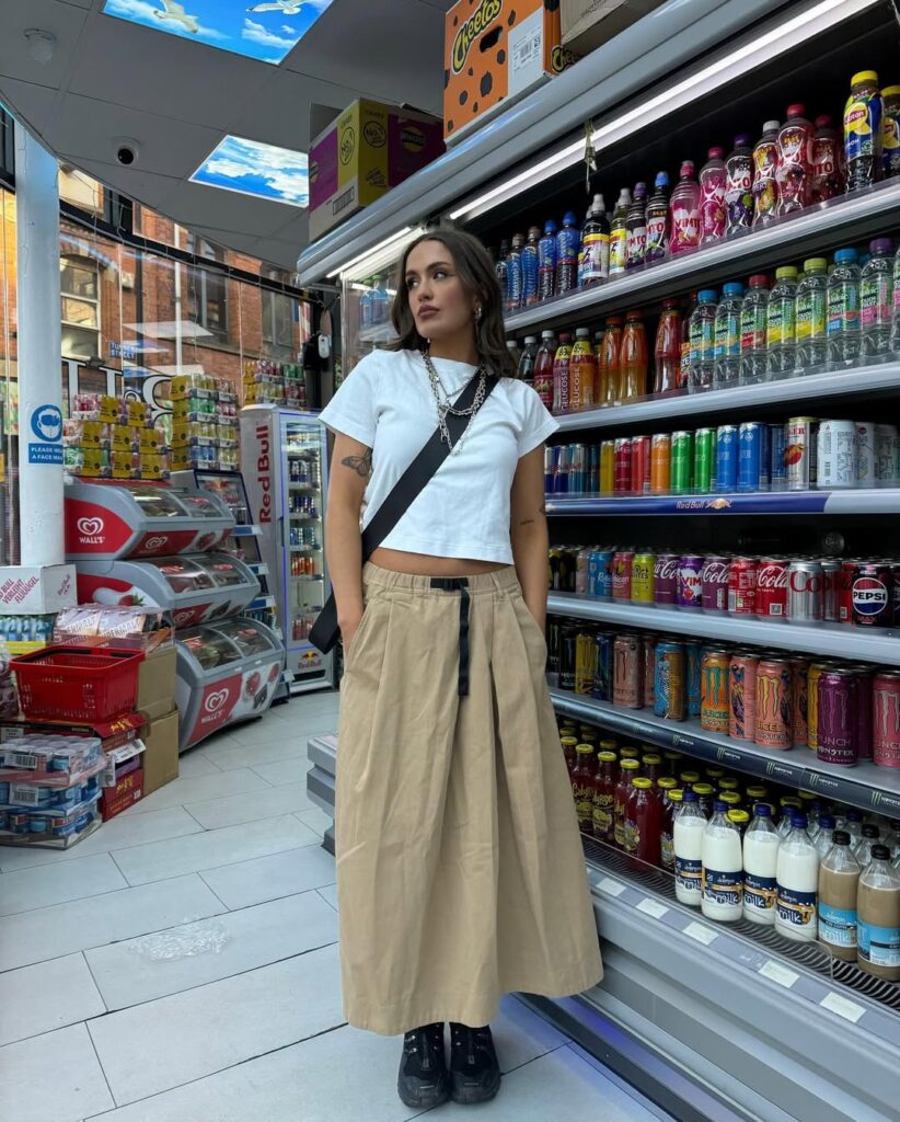 Bela majica