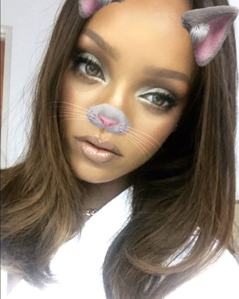 Rihanna 2016