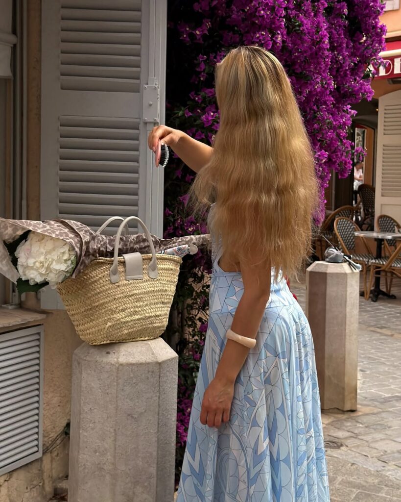 Anti-frizz