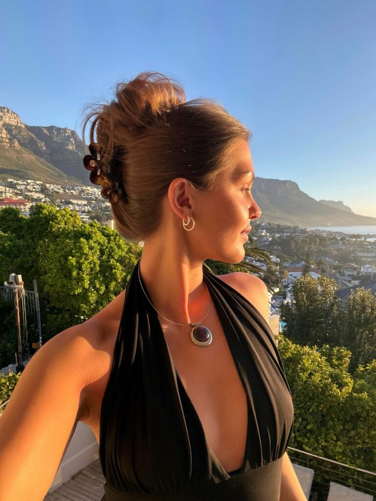 French twist frizura